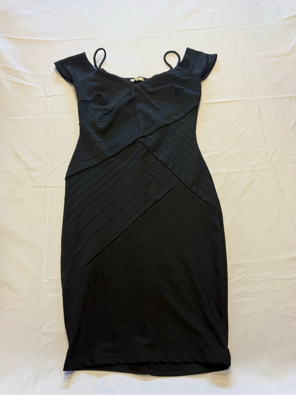 Black Off-Shoulder Bodycon Mini Dress
